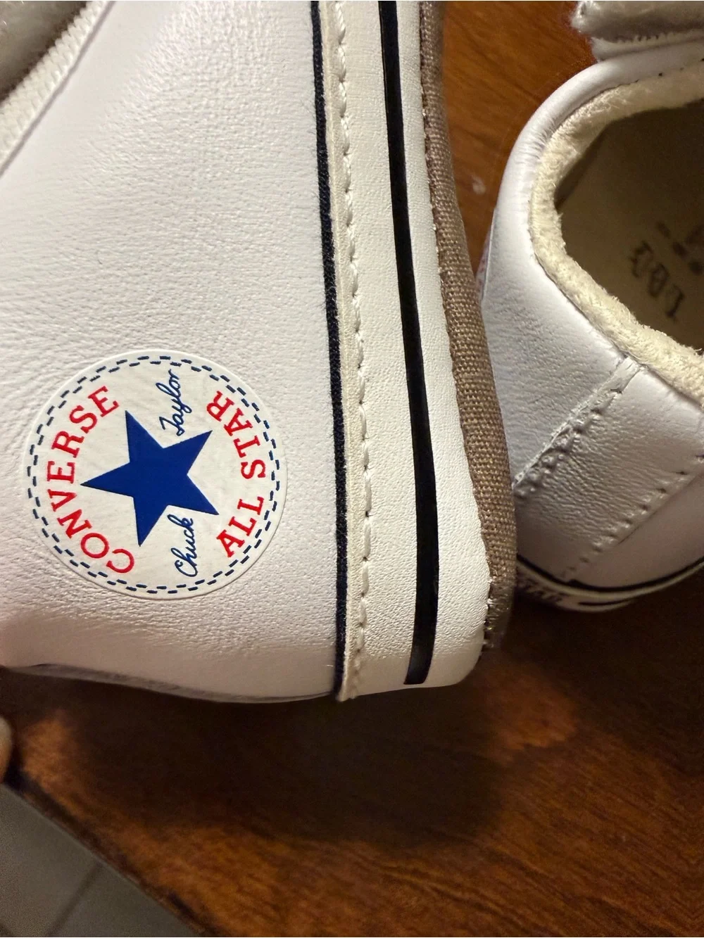 NWOB Converse baby CHUCK TAYLOR  all star cribster crib booties size 3